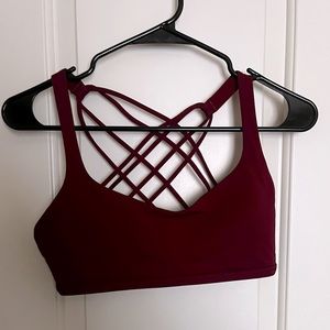 EUC lululemon sports bra size 8